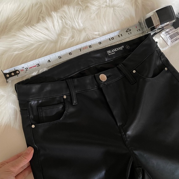 NWT (24) BLANKNYC 7/8 Varick flare cropped Pleather faux vegan snap close black - Picture 4 of 13